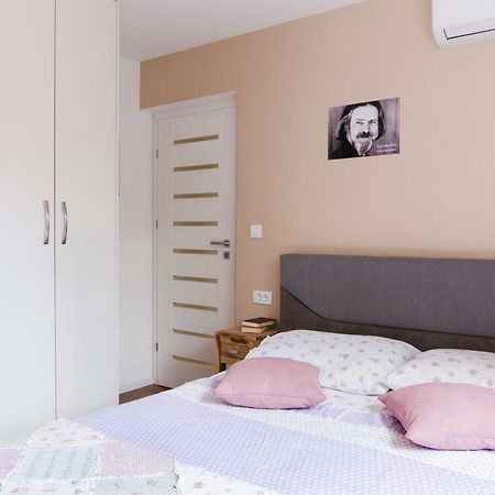 New Modern Apartment Near A Beach In Center Split Buitenkant foto
